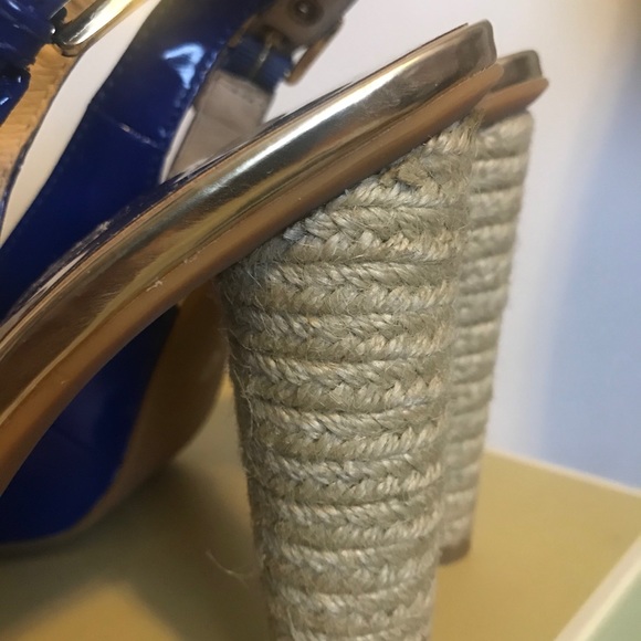 💯% Authentic Michael Kors Blue Slingback Sandals - Picture 11 of 14